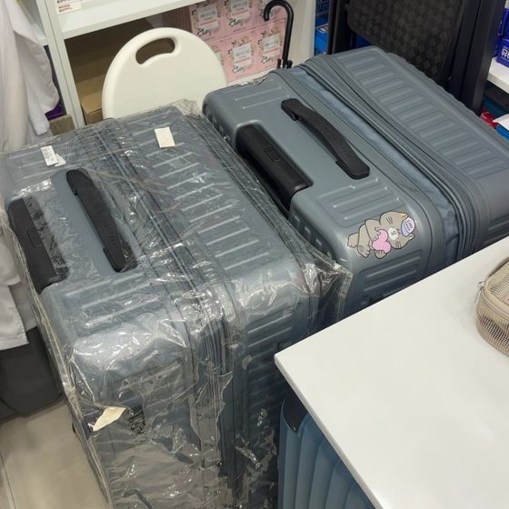 매장에 맡겨진 짐